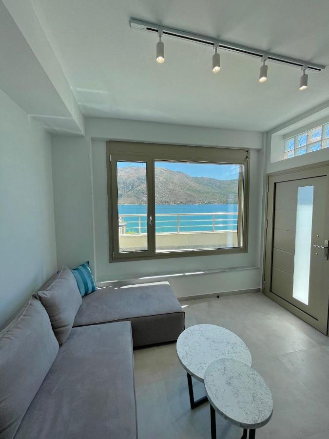شقة Ocean Views بلاتاريا المظهر الخارجي الصورة